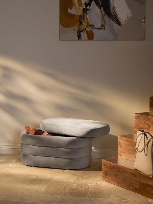 Small Velvet Upholstered Bench Alto with Storage Space