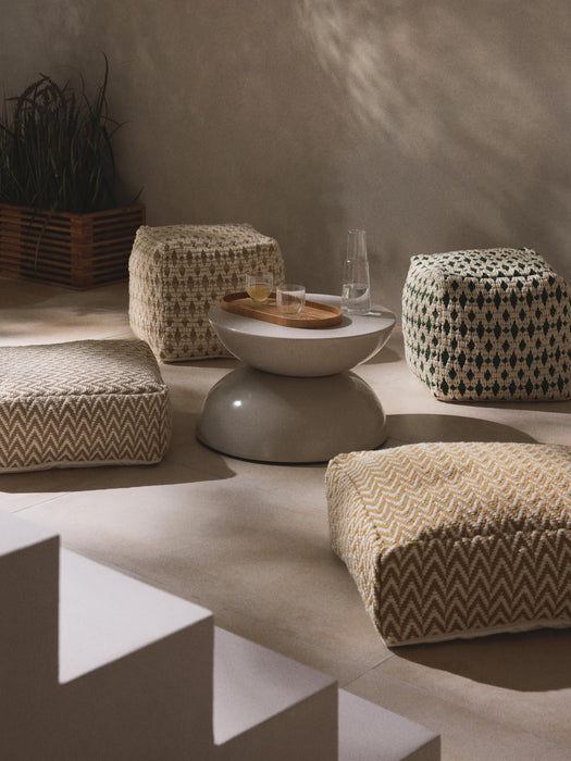 Round In- & Outdoor Coffee Table Gigi