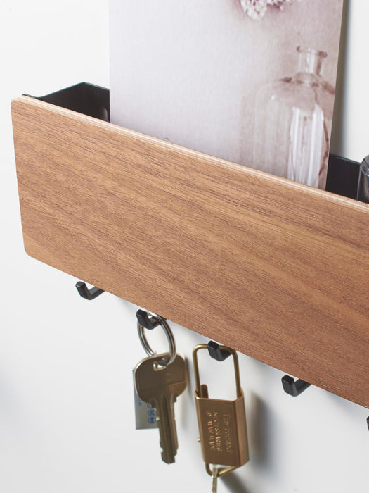 Wall-Mounted Coat Rack Rin with Magnetic Back
