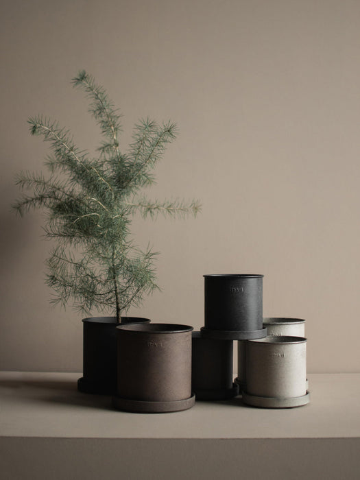 Outdoor Plant Pots Out, Set of 2