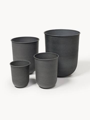 Outdoor Plant Pots Out, Set of 4