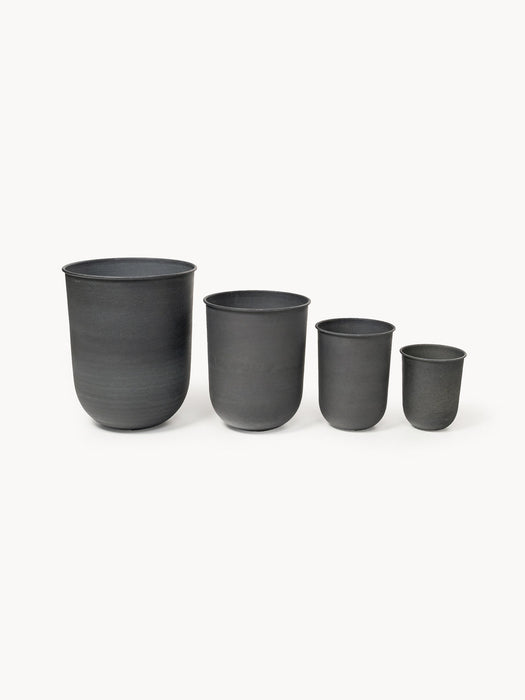 Outdoor Plant Pots Out, Set of 4