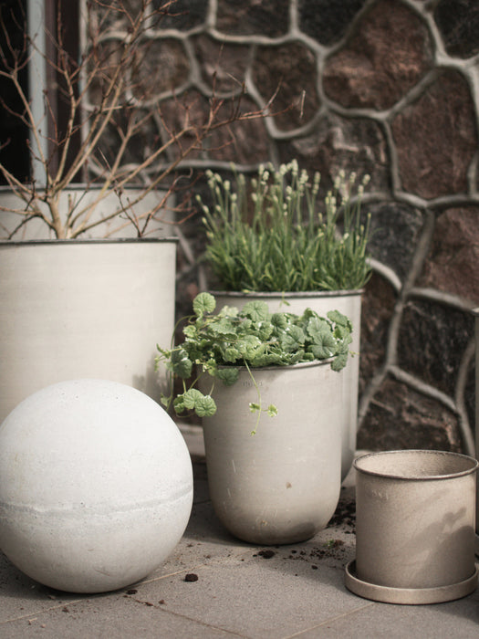 Outdoor Plant Pots Out, Set of 4