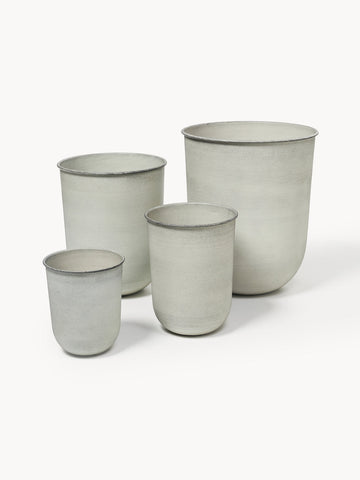 Outdoor Plant Pots Out, Set of 4