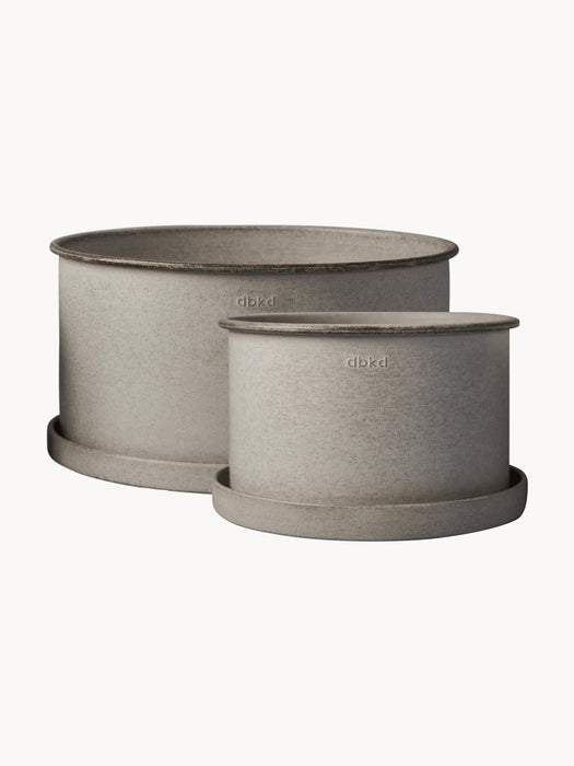 Outdoor Plant Pots Out, Set of 2