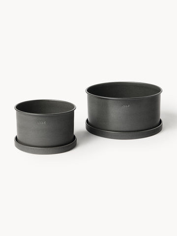Outdoor Plant Pots Out, Set of 2