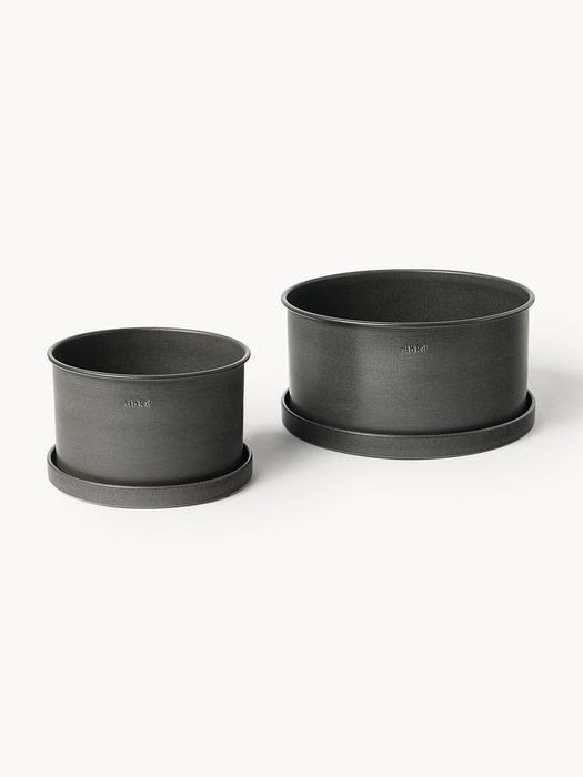Outdoor Plant Pots Out, Set of 2
