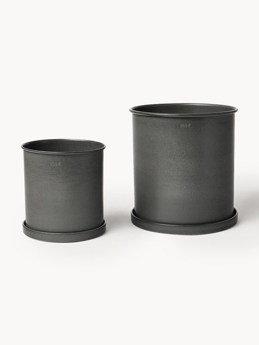 Large Outdoor Plant Pots Out Set of 2
