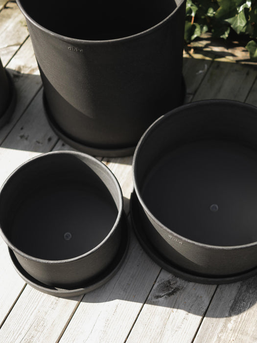 Large Outdoor Plant Pots Out Set of 2