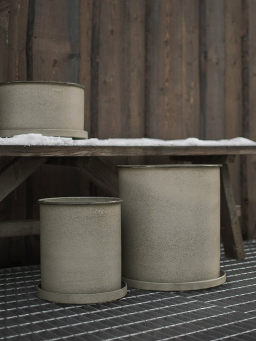 Large Outdoor Plant Pots Out Set of 2