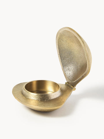 Clam Brass Candle Holder