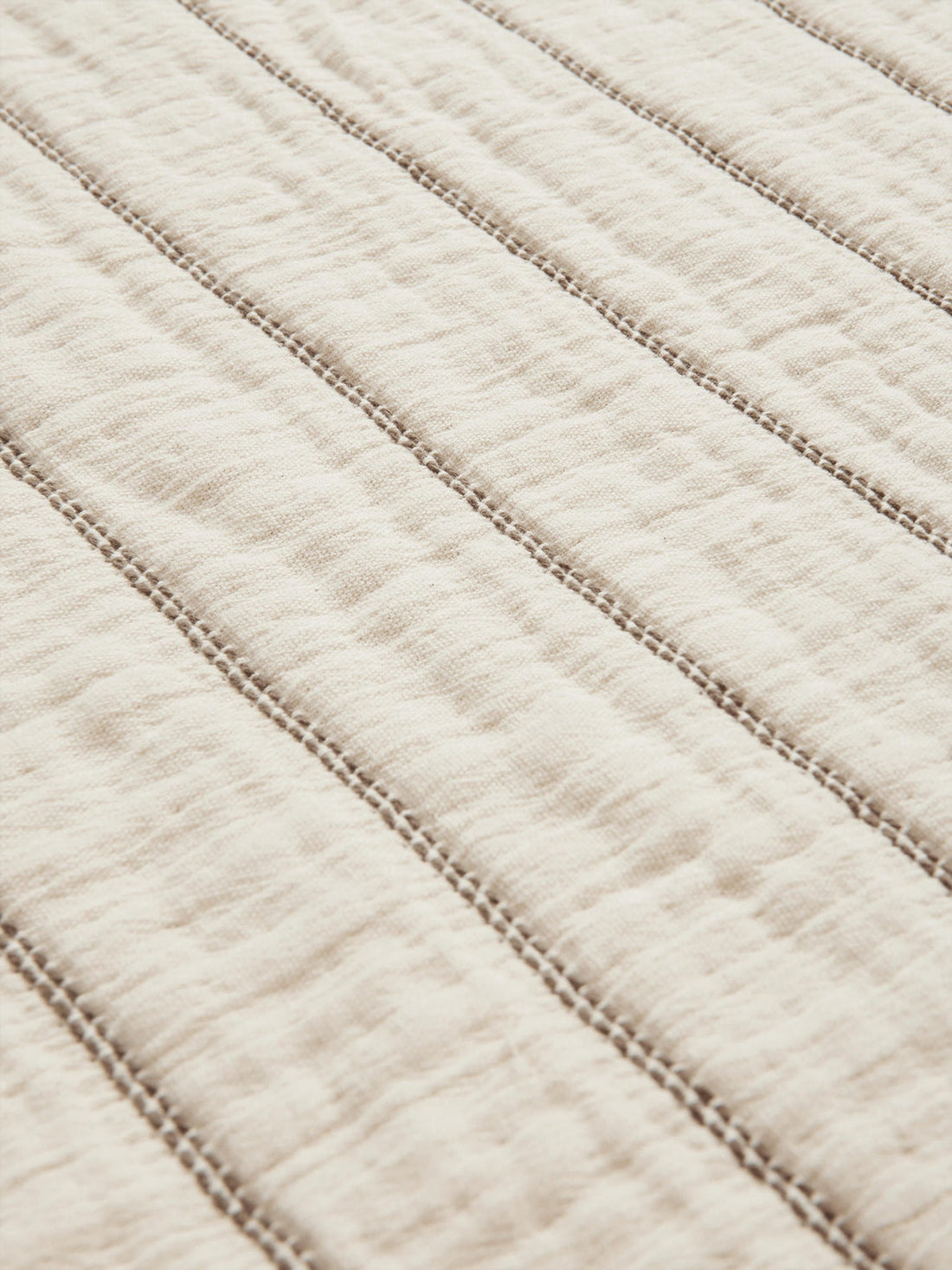 Aires Cotton Bedspread with Striped Pattern