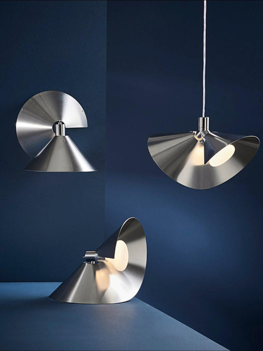 Small Pendant Light Peel