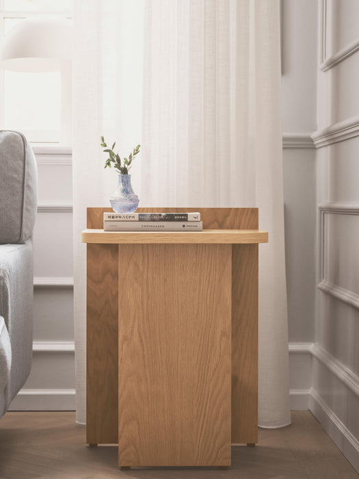 Ismo Oak Wood Side Table
