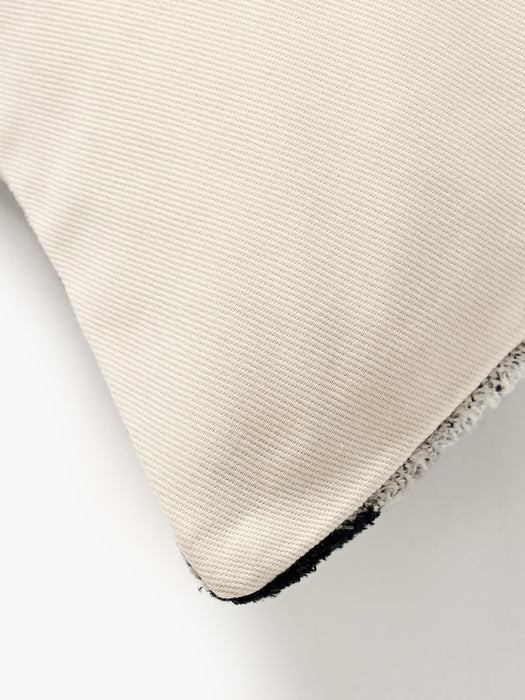 Velvety Silk Velvet Cushion Cover with Zigzag Pattern