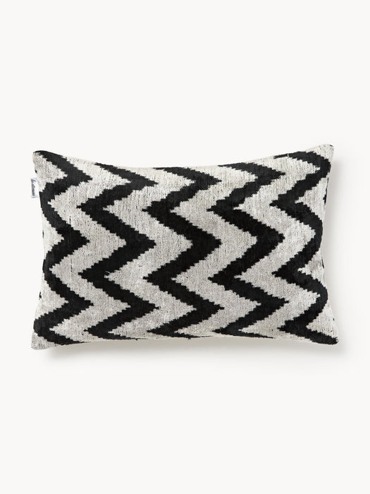 Velvety Silk Velvet Cushion Cover with Zigzag Pattern
