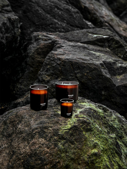 Scented Candle Dark Wood Nutmeg Clove & Amber