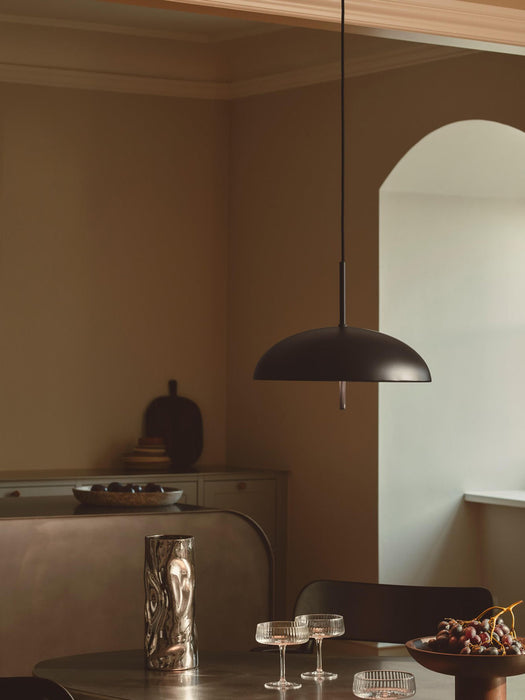 Pendant Light Versale