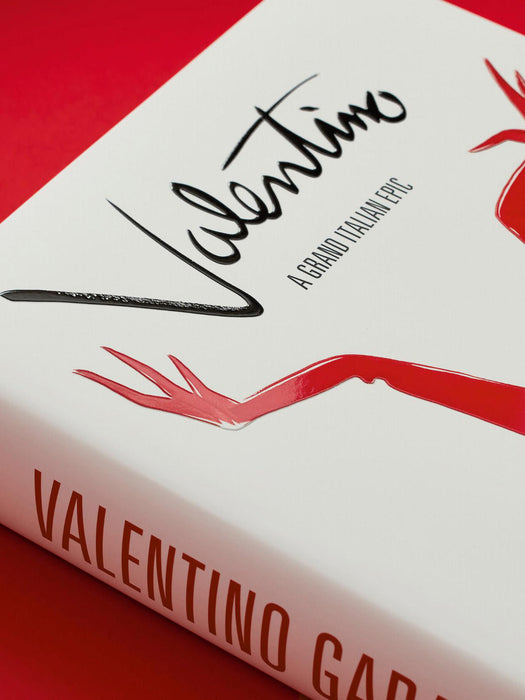 Valentino. A Grand Italian Epic Coffee Table Book, English Edition