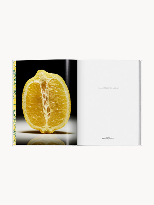The Gourmand's Lemon. A Collection of Stories and Recipes Coffee Table Book, English Edition