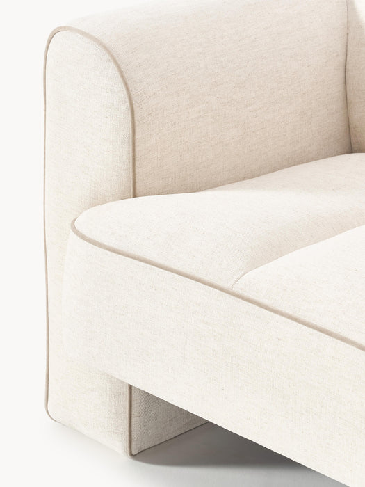 Armchair Bobi