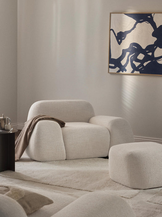 Wolke Bouclé Lounge Chair