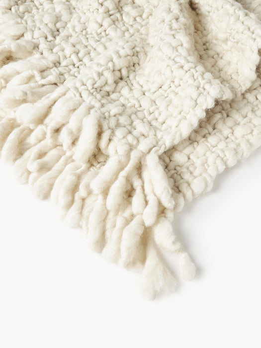 Handmade Chunky Knit Wool Blanket Belen with Fringes