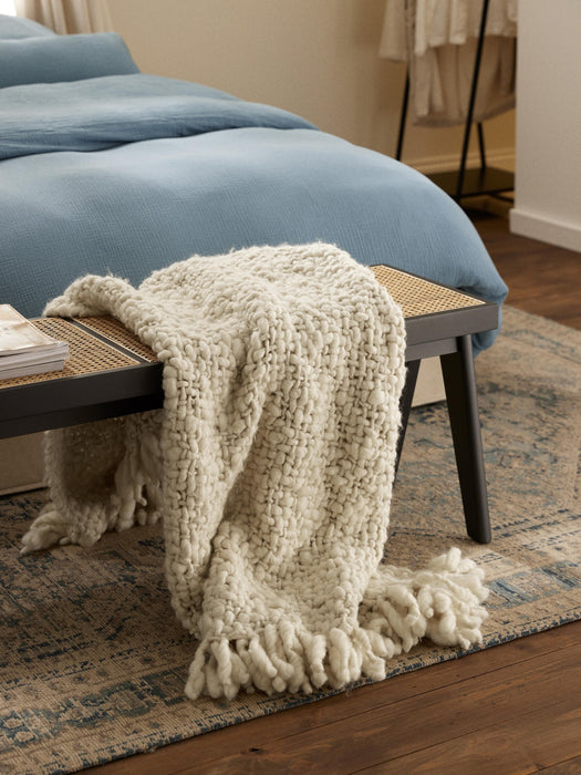 Handmade Chunky Knit Wool Blanket Belen with Fringes
