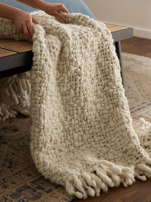 Belen Handmade Chunky Knit Wool Blanket with Fringes