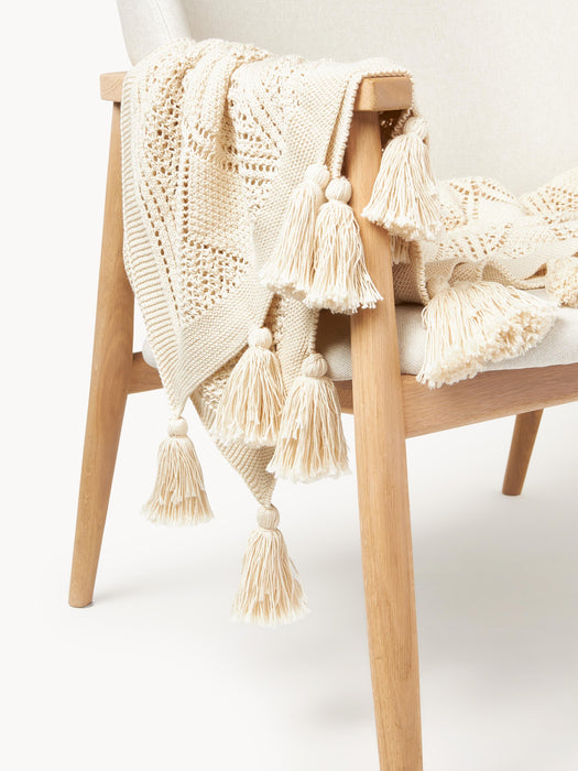 Knitted Throw Sarah with Tassels