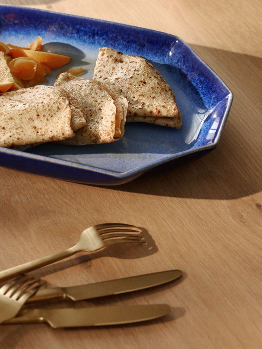 Handmade Serving Plate Vinci with Reactive Glaze