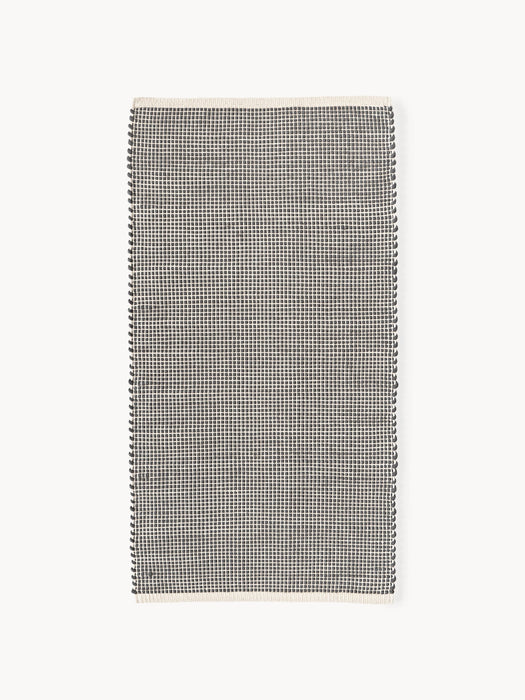 Hand-Woven Wool Rug Amaro
