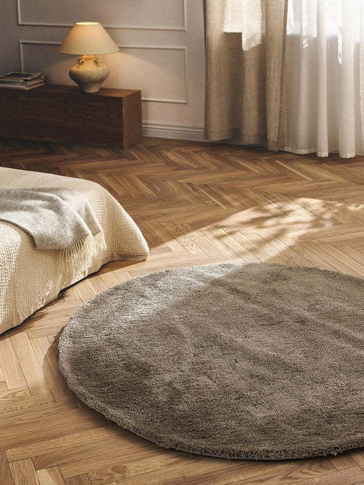 Leighton Round Fluffy High-Pile Rug
