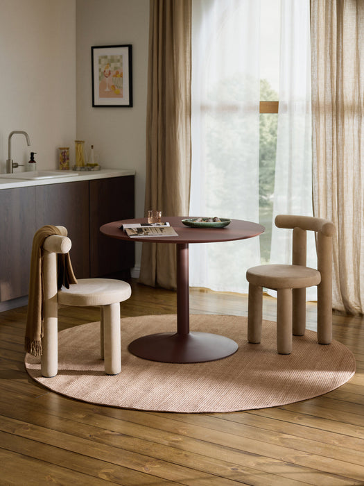 Amaro Round Hand-Woven Wool Rug