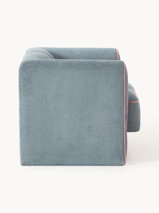 Armchair Bobi