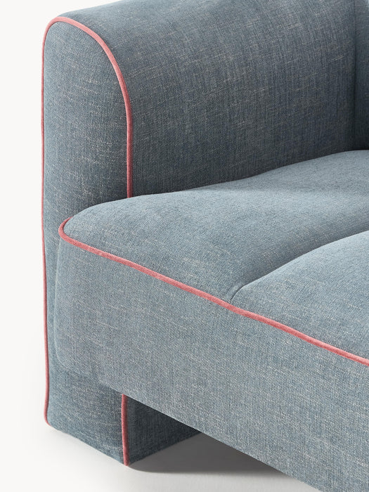 Armchair Bobi