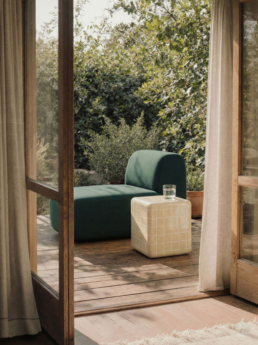In- & Outdoor Side Table Doug