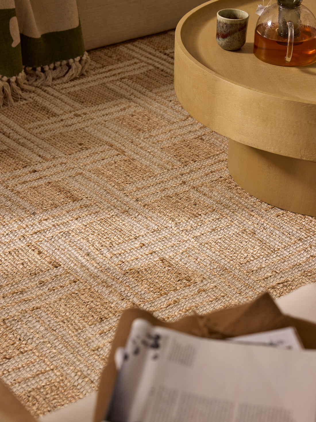 Almir Hand-Woven Jute Rug with Fringes