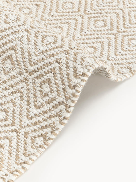Hand-Woven Indoor & Outdoor Runner Rika with Diamond Pattern
