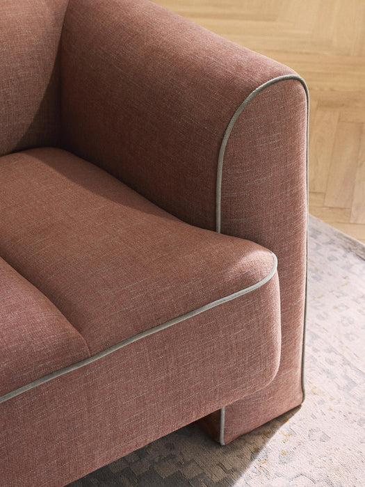 Armchair Bobi
