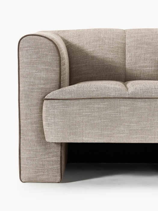 Armchair Bobi