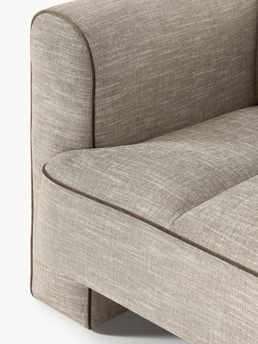 Armchair Bobi