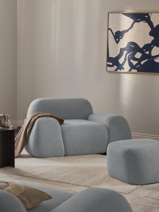 Wolke Bouclé Lounge Chair
