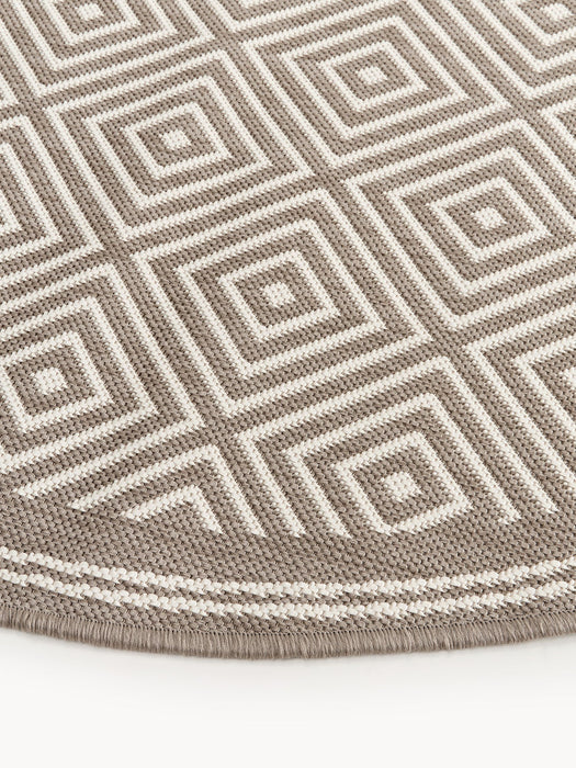 Reddy Round Reversible Indoor & Outdoor Rug with Diamond Pattern