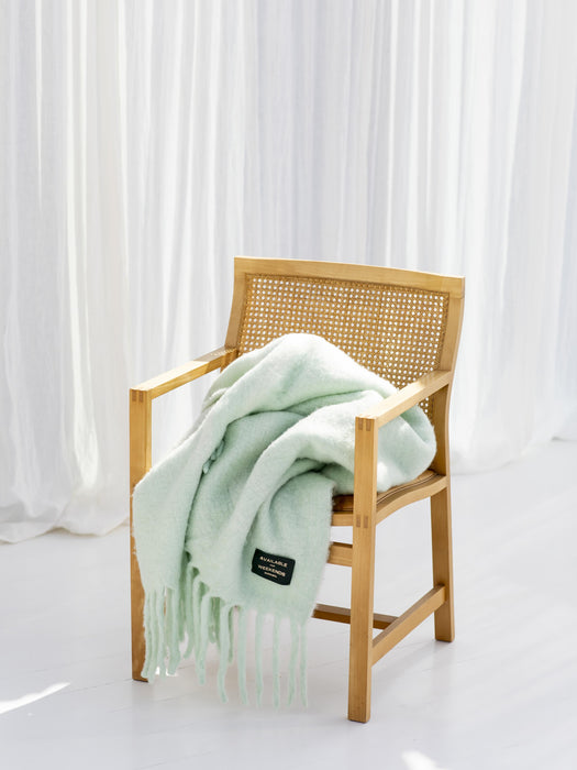 Handmade Blanket Weekend with Fringes