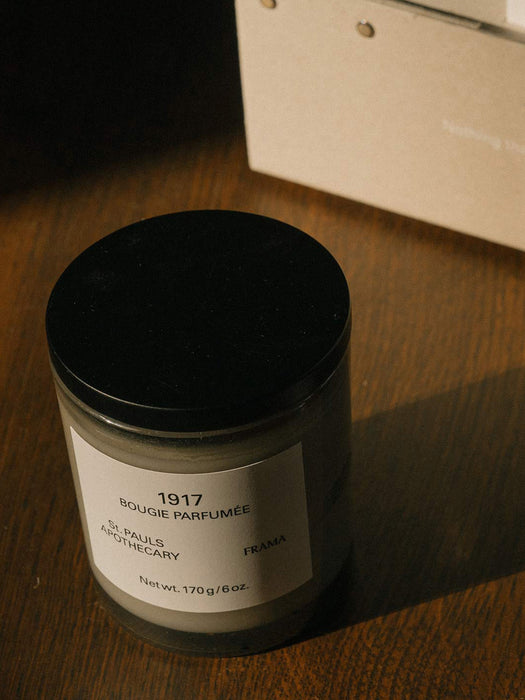 Scented Candle 1917 Bergamot Lilac Oakmoss & Patchouli