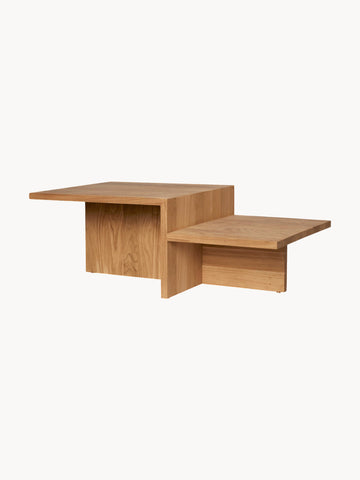 Distinct Oak Wood Coffee Table