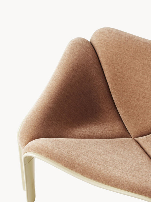 Lounge Chair F300