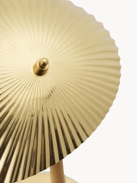 5321 Table Lamp