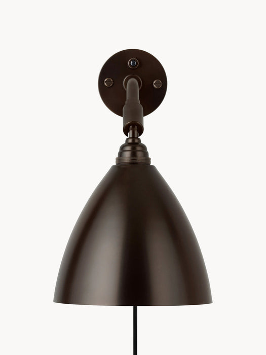 BL7 Plug-in Wall Lamp